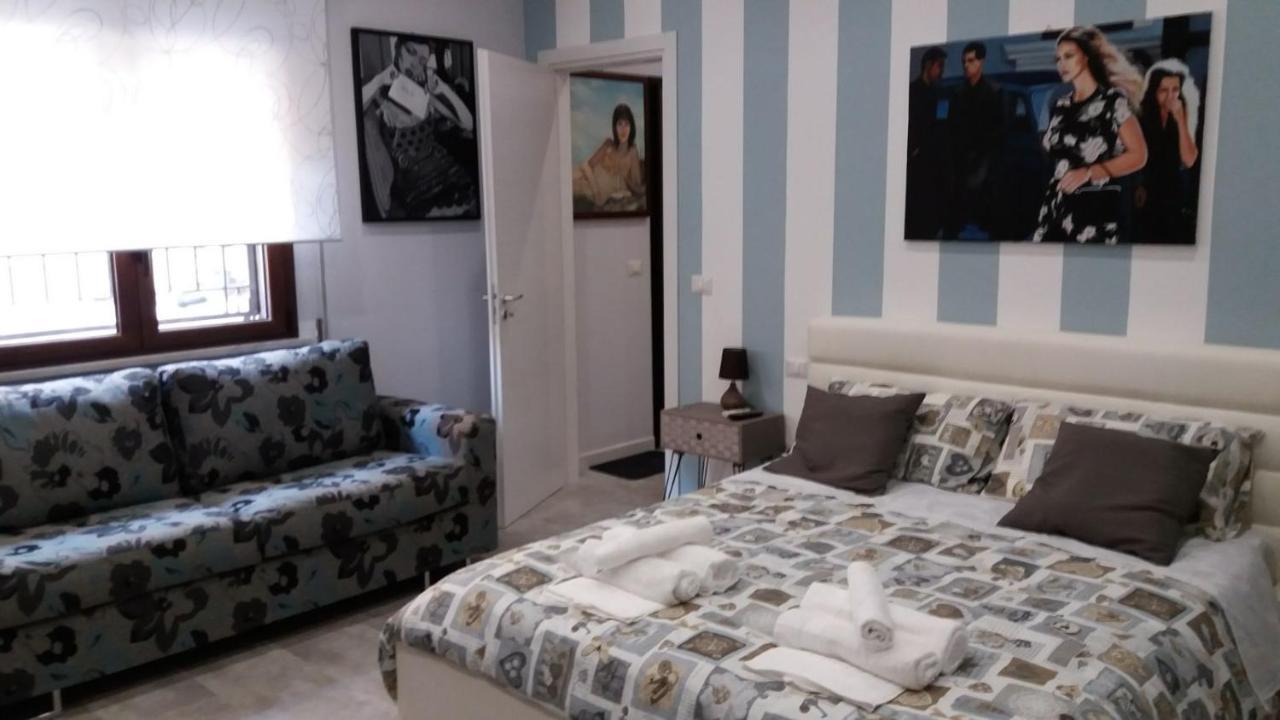 B&B A Casa Dell'Artista Casteldaccia Bagian luar foto