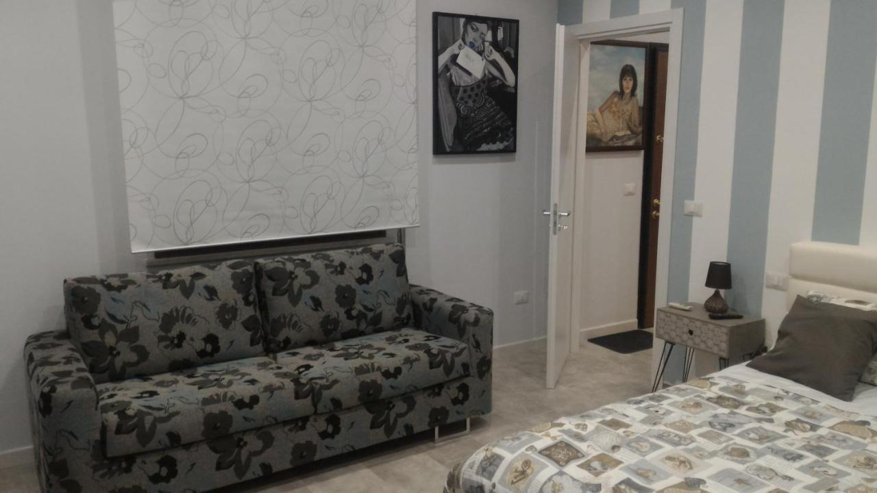 B&B A Casa Dell'Artista Casteldaccia Bagian luar foto