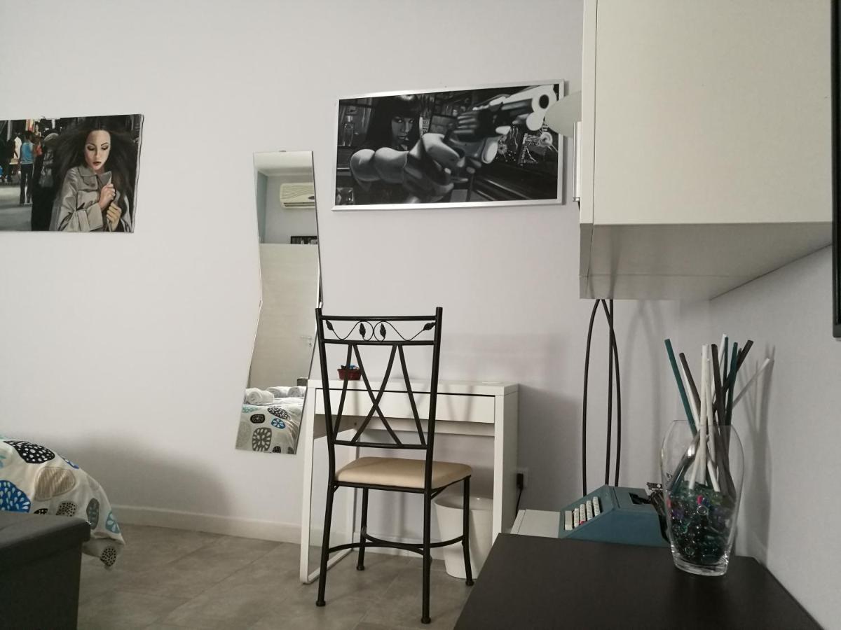 B&B A Casa Dell'Artista Casteldaccia Bagian luar foto
