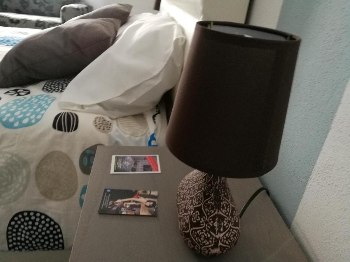 B&B A Casa Dell'Artista Casteldaccia Bagian luar foto