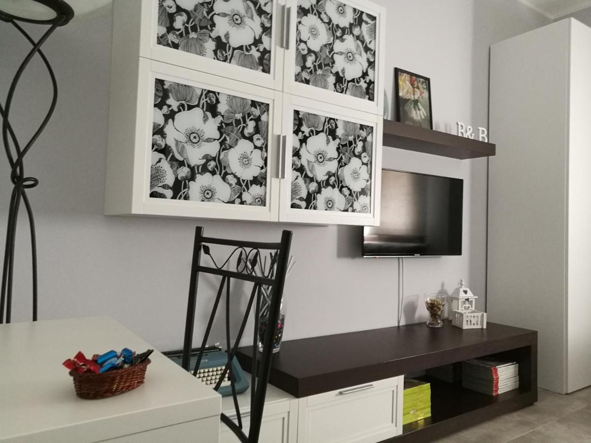 B&B A Casa Dell'Artista Casteldaccia Bagian luar foto